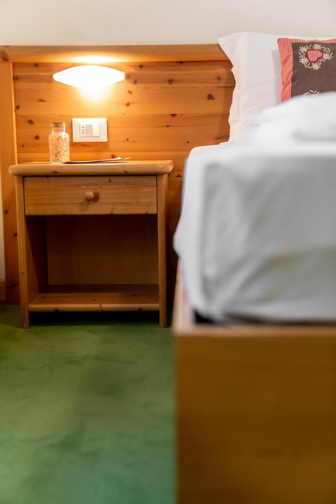Al Sole Mountain Chic Hotel Folgaria Room photo